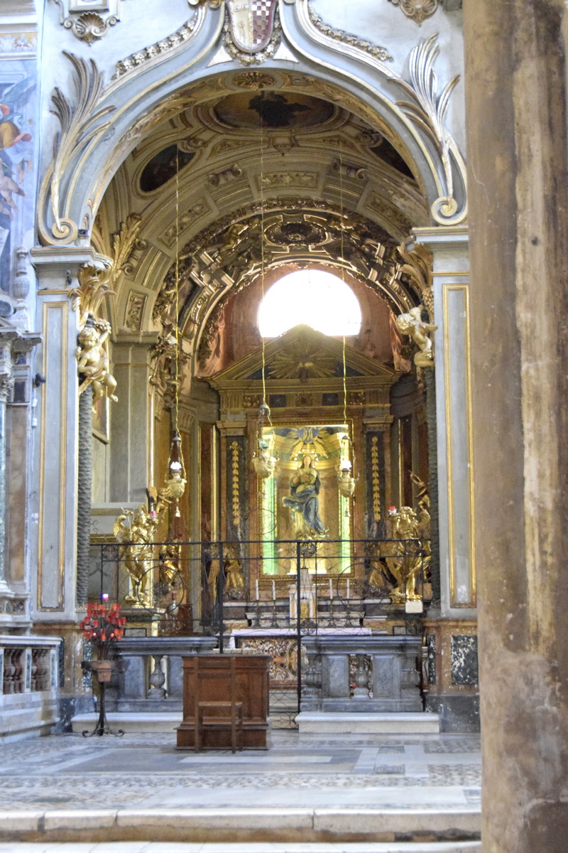 Piazza_dell_Aracoeli-Chiesa_omonima-Altare_del_Sacramento