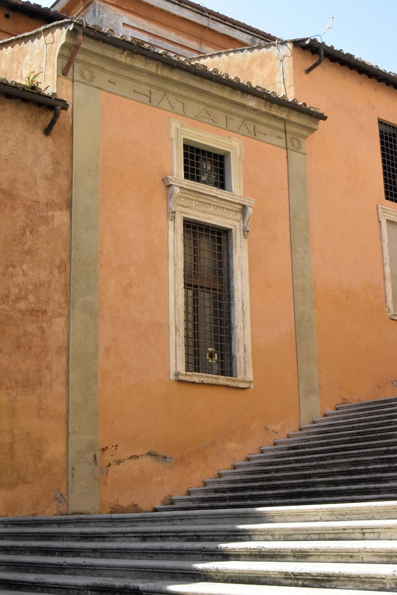 Campidoglio-Scale_del_Vignola (6)