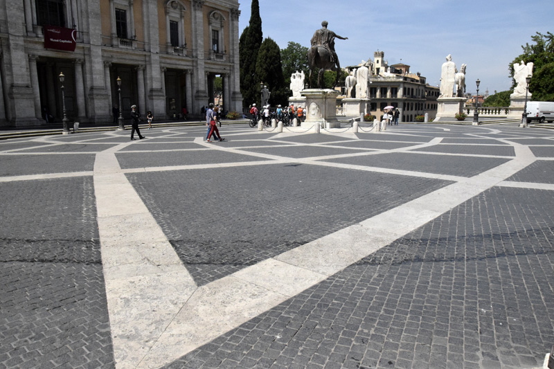 Piazza_del_Campidoglio-Pavimentazione