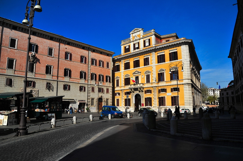 Piazza_Borghese