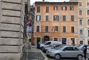 Piazza_Campo_Marzio-Palazzo_5_01