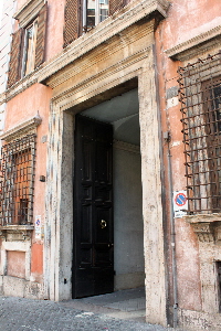 Piazza_Cardelli-Palazzo_Cardelli_al_n_4-Ingresso