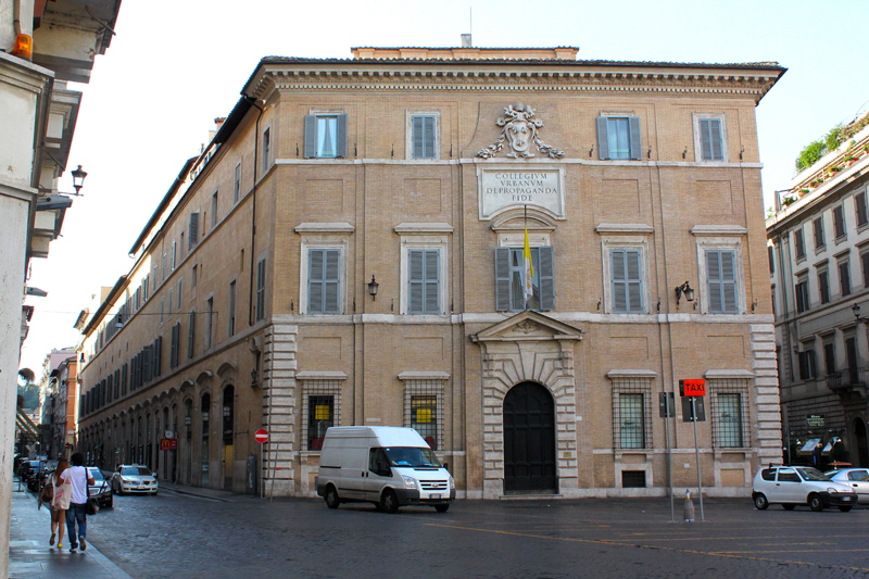 Piazza_di_Spagna-Palazzo_di_Propaganda_Fide