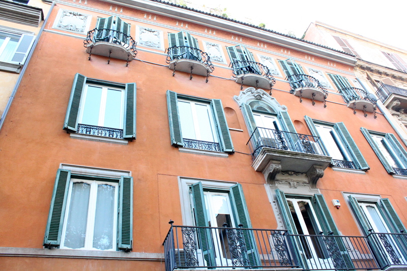 Via_Gregoriana-Palazzo_al_N_38-Facciata