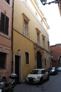 Via_dei_Greci-Palazzo_al_n_43