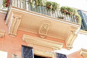 Via_della_Croce-Palazzo_al_n_78a-Balcone