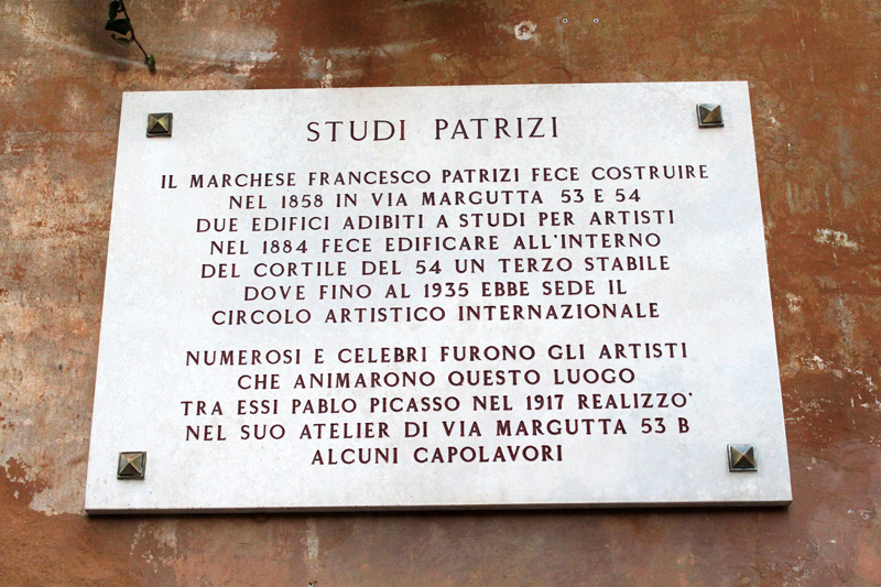 Vicolo_del_Babuino-Lapidi_Studi_Patrizi_al_n_54