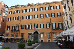 Piazza_Mignanelli-Palazzo_Gabrielli-Mignanelli_al_n_21