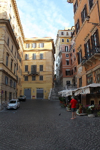 Piazza_Mignanelli-Salita_a_Trinita_dei_Monti1