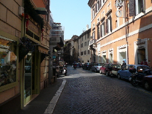 Via dei Prefetti-Palazzo_al_n_17