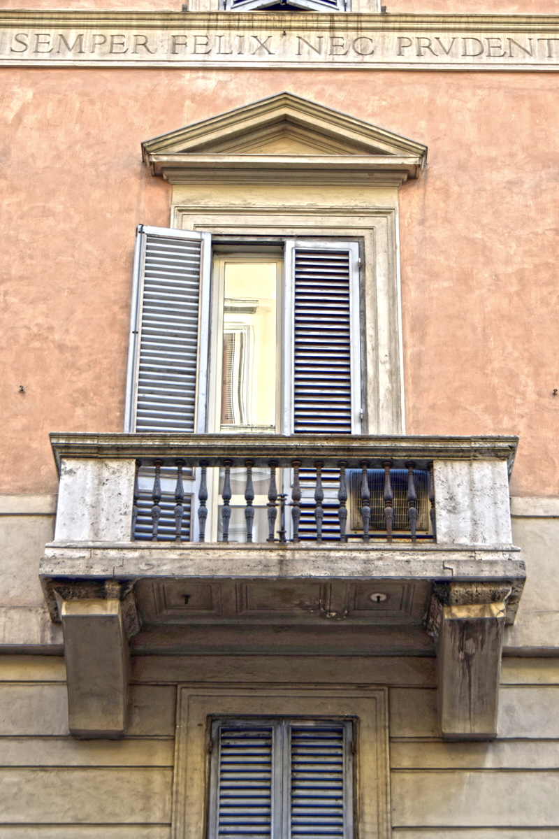 Via_Sistina-Palazzo_al_n_118-Balcone