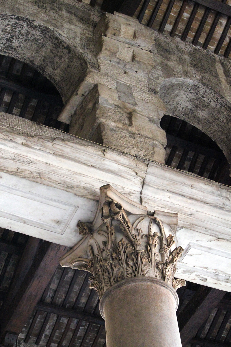 Piazza_della_Rotonda-Pantheon-Pronao (10)