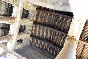 Piazza_della_Rotonda-Pantheon-Pronao (5)