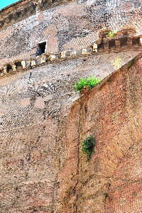 Via_della_Rotonda-Pantheon-Lato_esterno_sinistro (3)