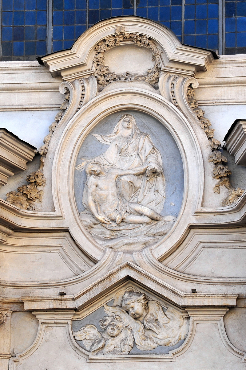 Piazza_Colonna-Chiesa_dei_SS_Bartolomeo_e_Alessandro_dei_Bergamaschi (7)
