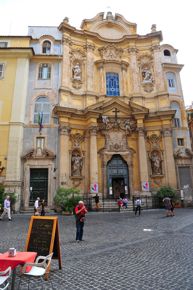 Piazza_della_Maddalena-Chiesa_omonima