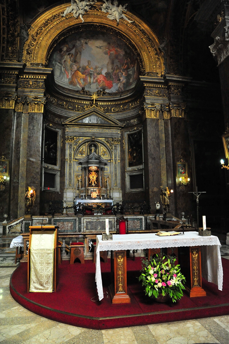 Piazza_di_S_Silvestro-Chiesa_di_S_Silvestro_in_Capite (13)