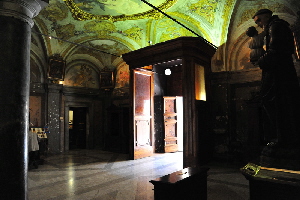 Piazza_di_S_Silvestro-Chiesa_di_S_Silvestro_in_Capite (16)