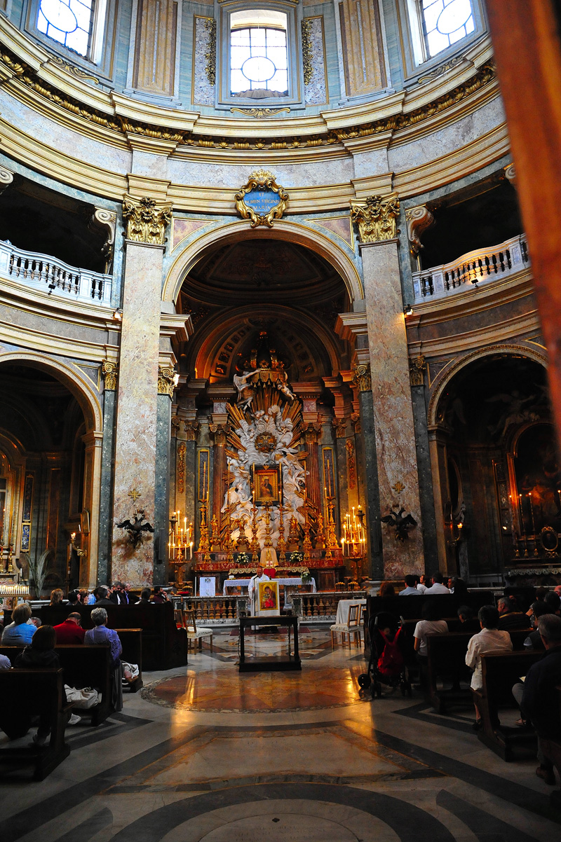 Piazza_del_Foro_di_Traiano-Chiesa_del_SS_Nome_di_Maria  (3)