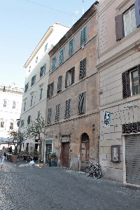 Via_dei_Baullari-Palazzo_al_n_110