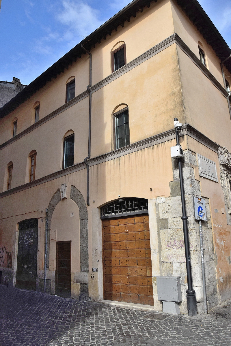 Vicolo_del_Gallo-Palazzo_del_Gallo