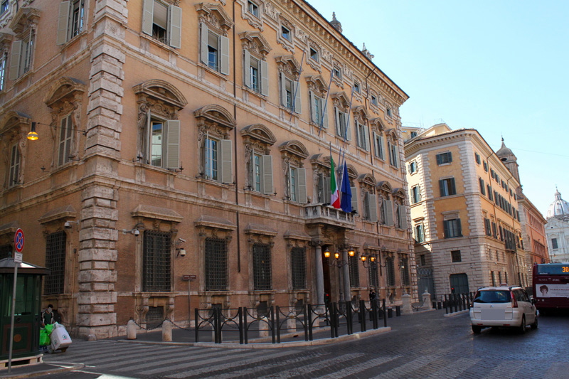 Piazza_Madama_Palazzo_omonimo