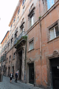 Via_Parione-Palazzo_Attolico_al_n_12