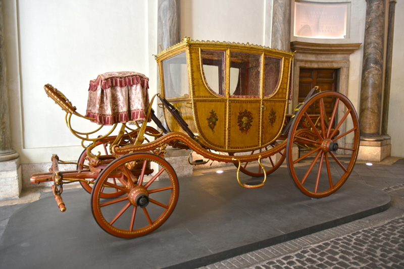 Piazza_S_Pantaleo-Palazzo_Braschi-Carrozza_Chigi (4)