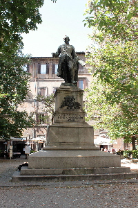 Piazza_Sforza_Cesarini-Monumento_a_Nicola_Spedalieri-1903