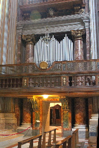 Piazza_S_Ignazio-Chiesa_omonima-Organo (2)