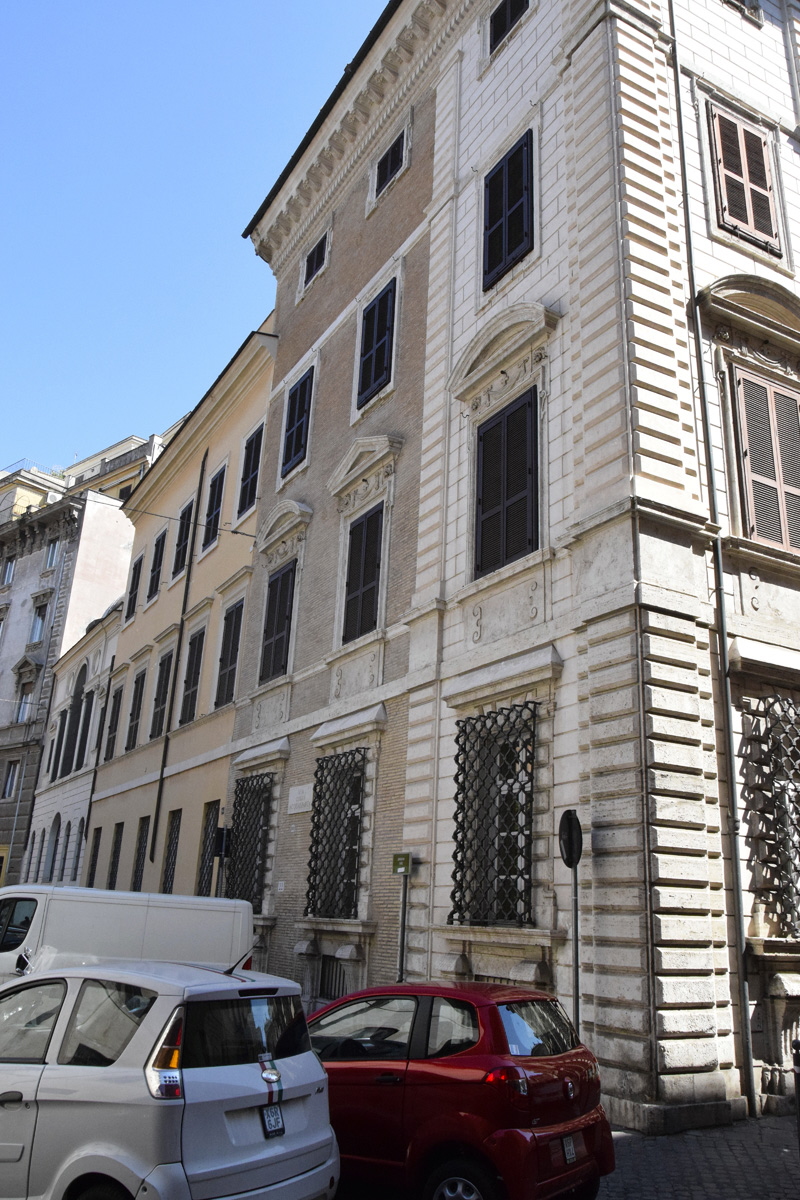 Via_degli_Acquasparta-Palazzo_Ruiz