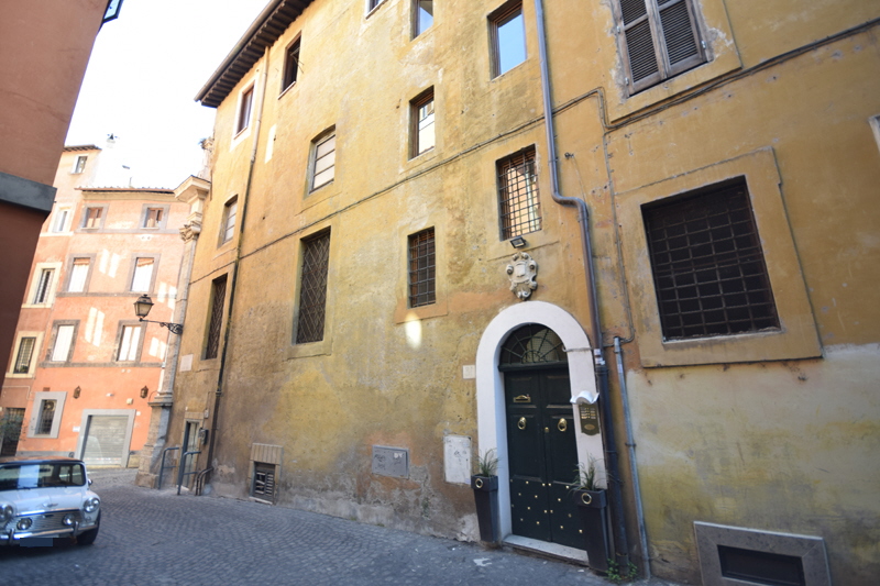 Vicolo_della_Campanella-Palazzo_al_n_31