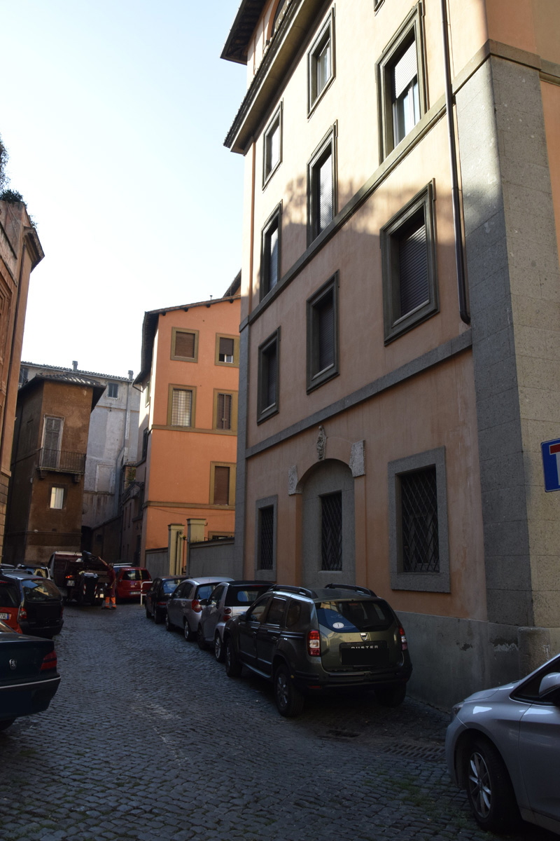 Largo_Orbetelli-Palazzo_al_n_32