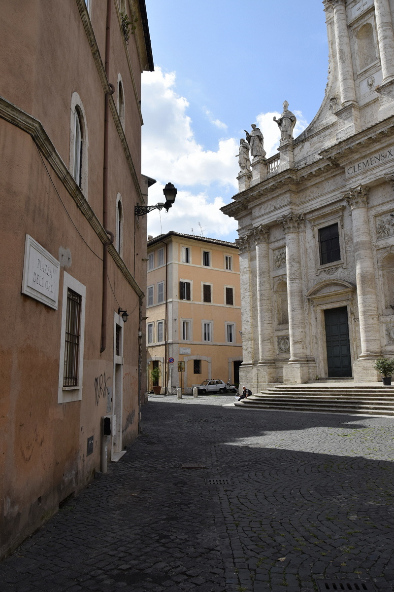 Piazza_dell'Oro (2)