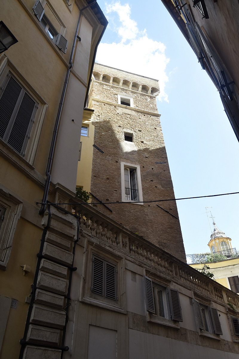 Via_dei_Pianellari-Torre_della_Scimmia