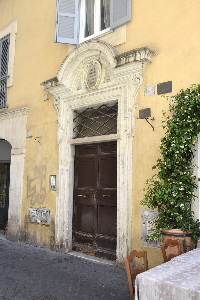 Via_dell_Orso-Palazzo_al_n_43-Portone