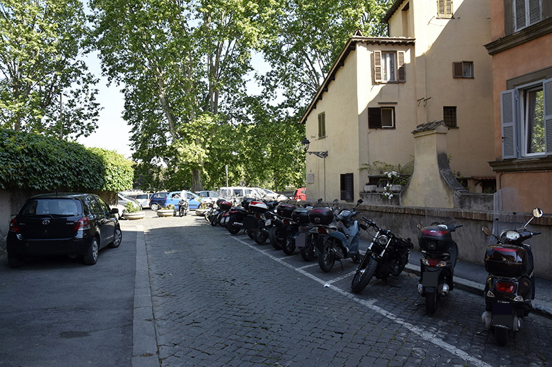 Via_della_Rondinella (2)