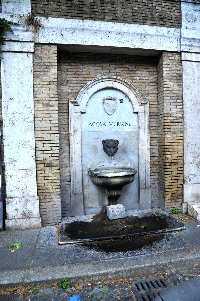 Via_di_Monte_Brianzo-Fontana (2)