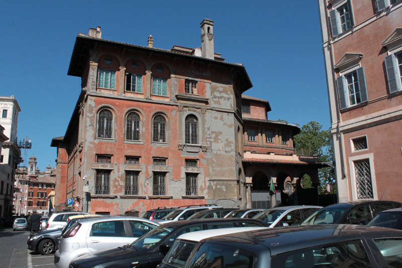 Piazza_di_S_Salvatore_in_Lauro-Scuola_A_Cadlolo