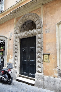 Via_dei_Soldati-Palazzo_al_n_29-Portone