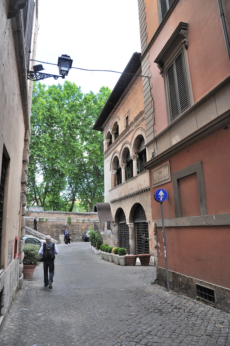 Via_dei_Soldati (5)