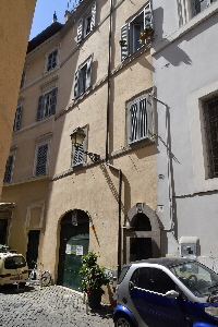 Via_della_Vetrina-Palazzo_al_n_18