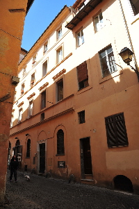 Via_della_Vetrina-Palazzo_al_n_28