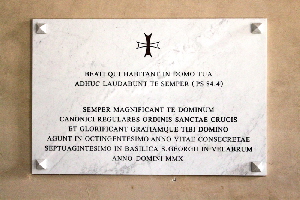 Via_del_Velabro-Chiesa_di_S_Giorgio_in_Velabro-Lapide_Canonici_Regolari_Santa_Croce-2010 (2)