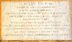 Via_del_Velabro-Chiesa_di_S_Giorgio_in_Velabro-Lapide_restauro_Leone_XII-1828