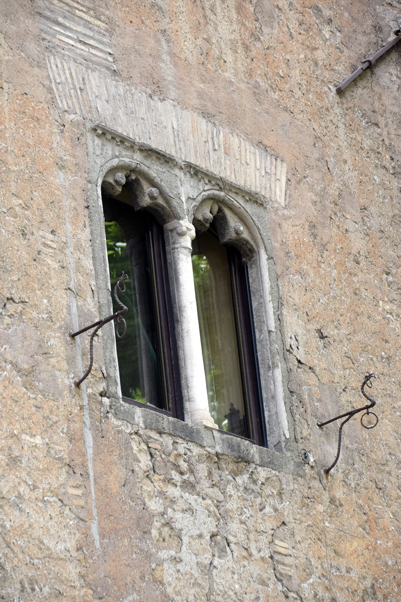 Via_della_Longarina-Palazzo_Mattei-Finestra (4)