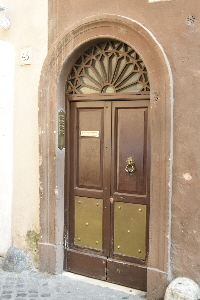 Via della Scala-Palazzo_al_n_46-Portone