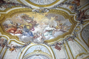 Piazza_di_S_Cecilia-Chiesa_omonima-Cappella_delle_Reliquie-Celo.