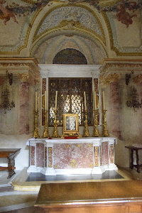 Piazza_di_S_Cecilia-Chiesa_omonima-Cappella_delle_Reliquie