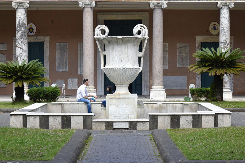 Piazza_di_S_Cecilia-Chiesa_omonima-Fontana (3)